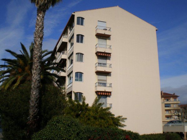 Photos de Terrains Et Garages à Hyères (83400) 