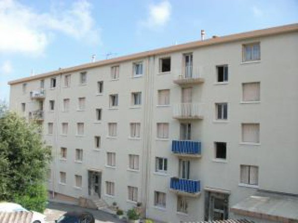 Photos de Appartement à Saint-Laurent-Du-Var (06700) 