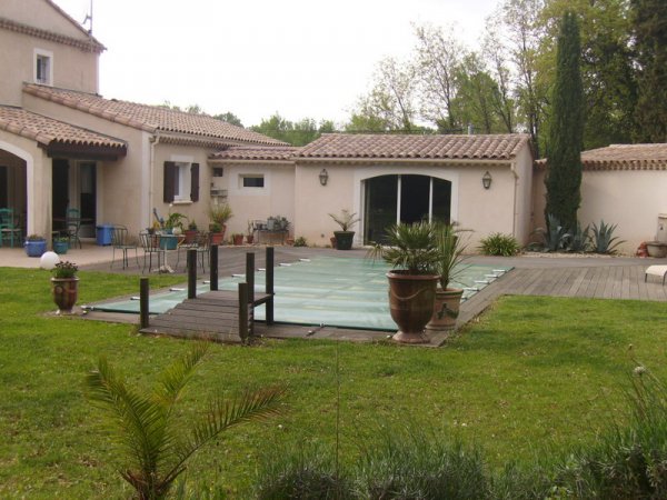  ,170m&sup2;   (environ)    R&eacute;f :
                                    5545 