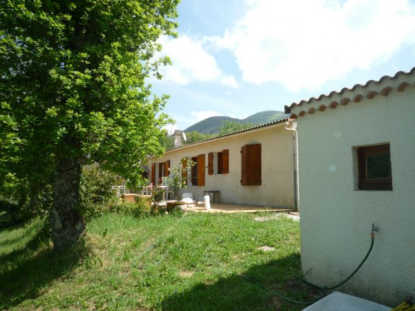  ,90m&sup2;   (environ)    R&eacute;f :
                                    5555 