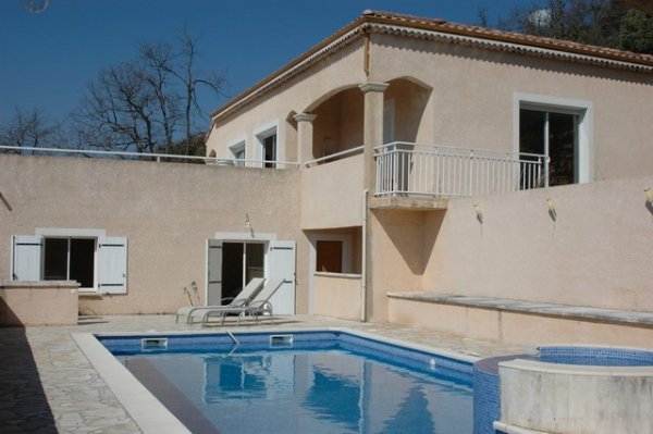  ,160m&sup2;   (environ)    R&eacute;f :
                                    5488 