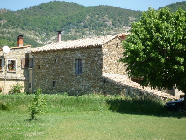  ,105m&sup2;   (environ)    R&eacute;f :
                                    5596 